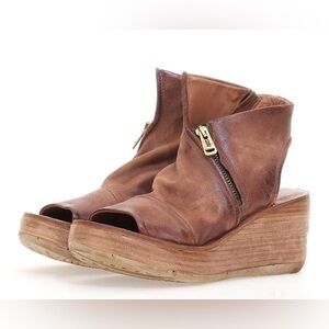 EUC AS98 NOWELL 37 WEDGE BOOTIE SANDAL IN CAMEL 6.5-7